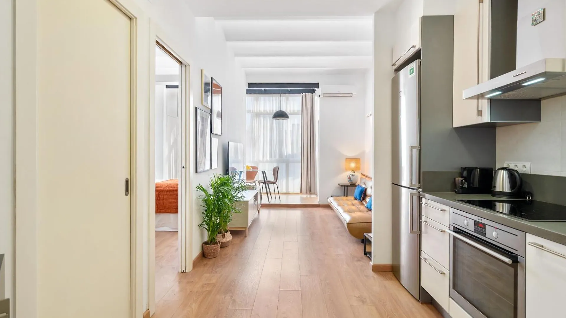 Apartment New Cozy 1 Bedroom, Next To Sants Estacio Barcelona
