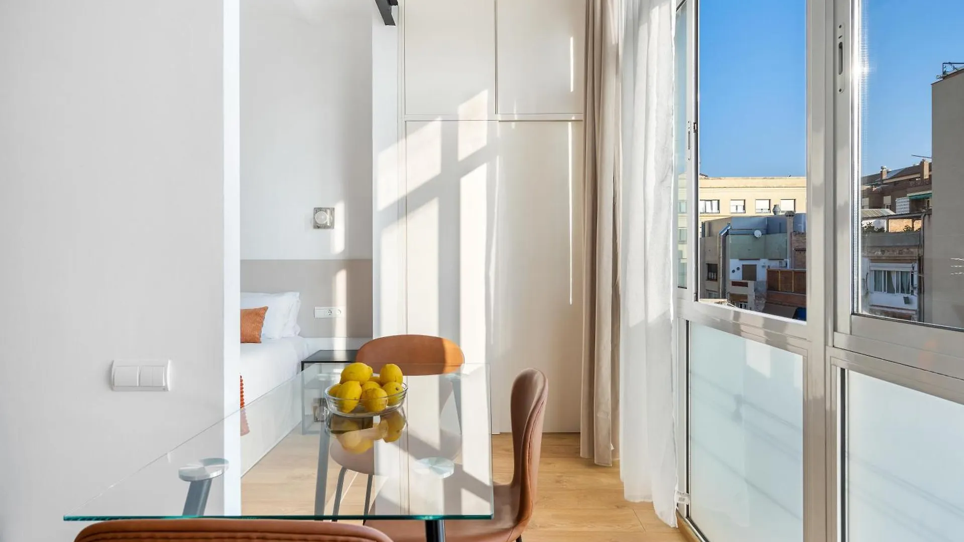 New Cozy 1 Bedroom, Next To Sants Estacio Barcelona Apartment