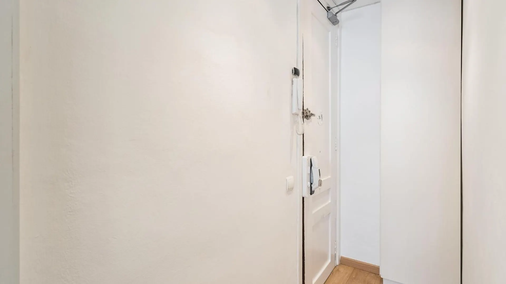 New Cozy 1 Bedroom, Next To Sants Estacio Barcelona